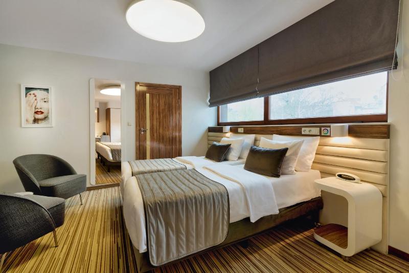 Comfort Double or Twin Room image 4