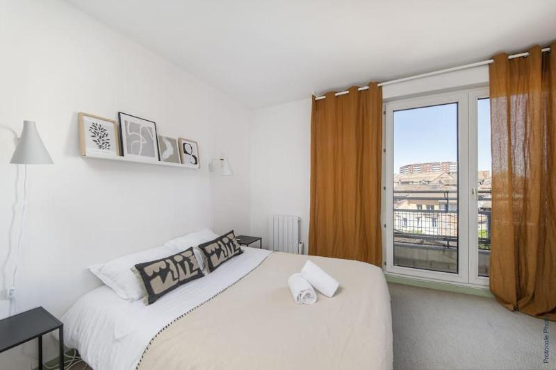 NOCNOC - Le Pargamin - Large duplex Place Saint-Pierre - image 3