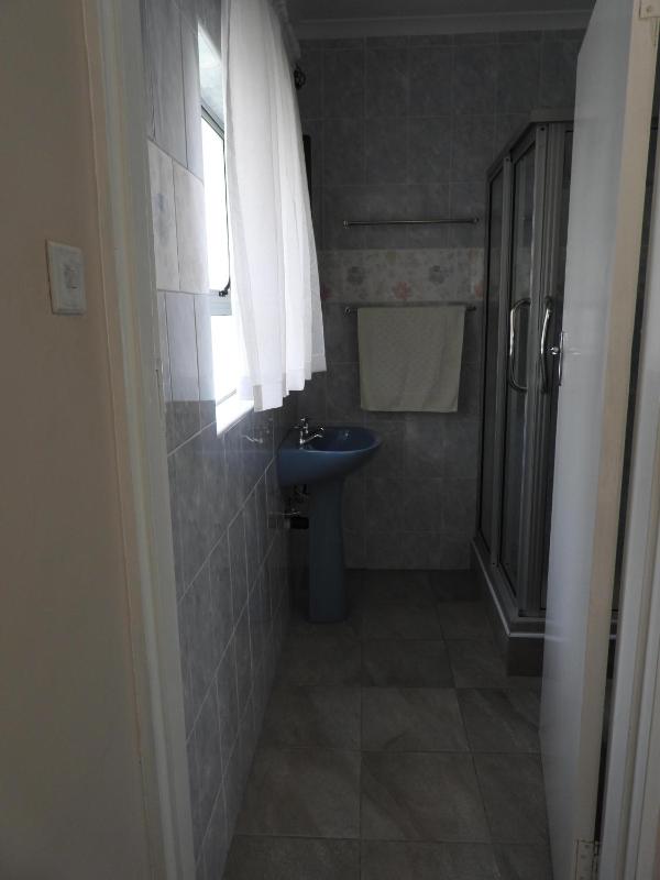 2 Bed Apt with en-suite and kitchenette - 2066 - image 10