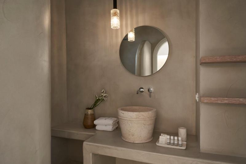 Deluxe Double Room with Sea View and Jetted Tub image 2