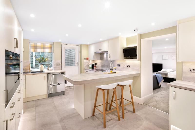 Fountains Executive Apartment - Harrogate Stays - image 19