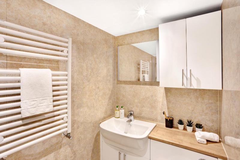 Fountains Executive Apartment - Harrogate Stays - image 21