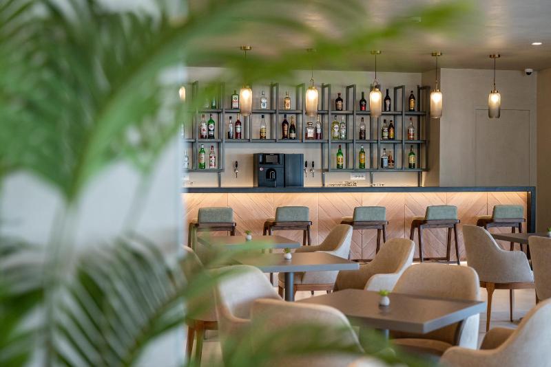 Apollon Hotel - image 11