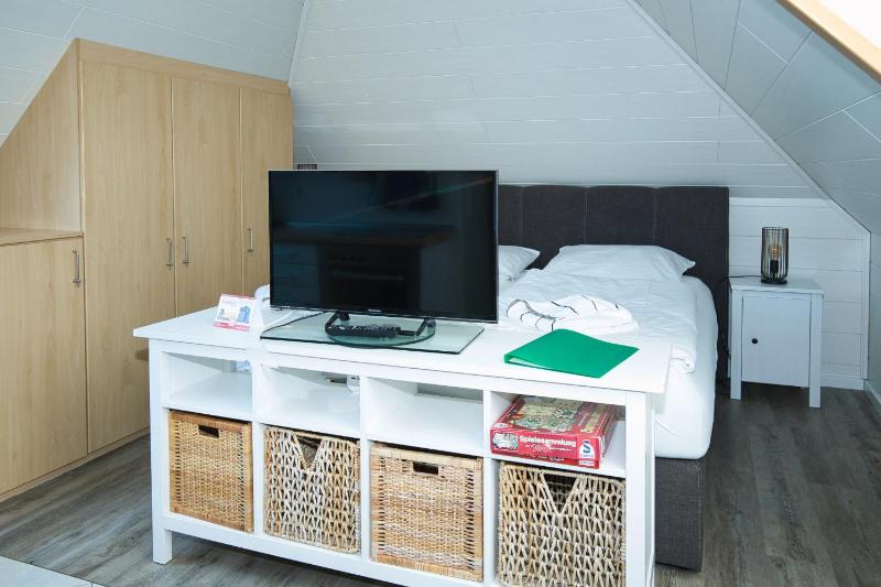 Studio Apartment image 4