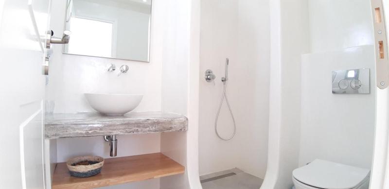 Deluxe Suite with Sea View image 4