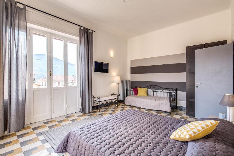 AwesHomeItaly - Bay Windows Apartment - image 17