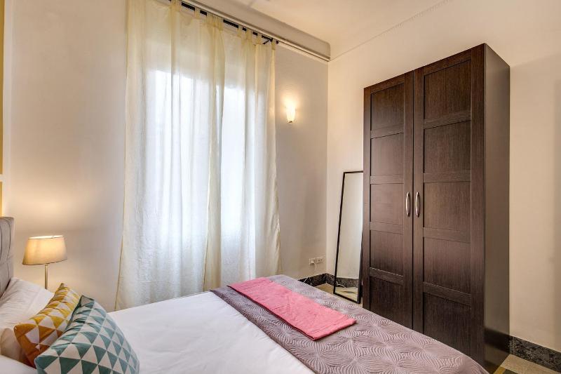 AwesHomeItaly - Bay Windows Apartment - image 31
