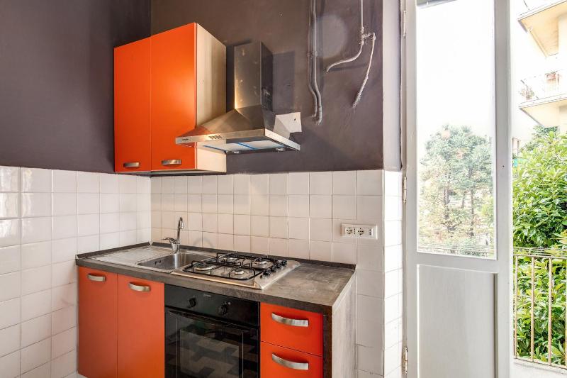 AwesHomeItaly - Bay Windows Apartment - image 12