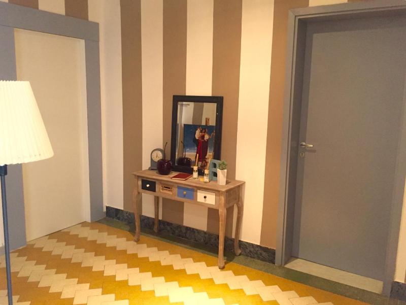 AwesHomeItaly - Bay Windows Apartment - image 1
