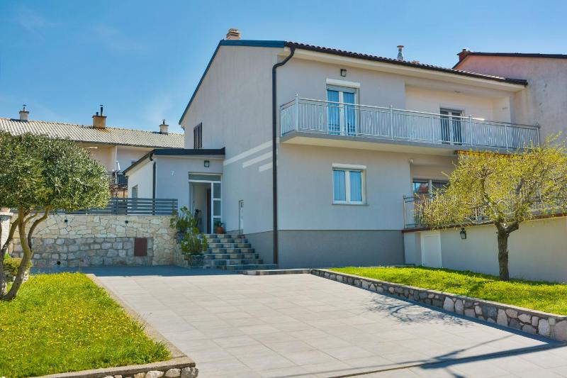 Holiday House Larma - image 8