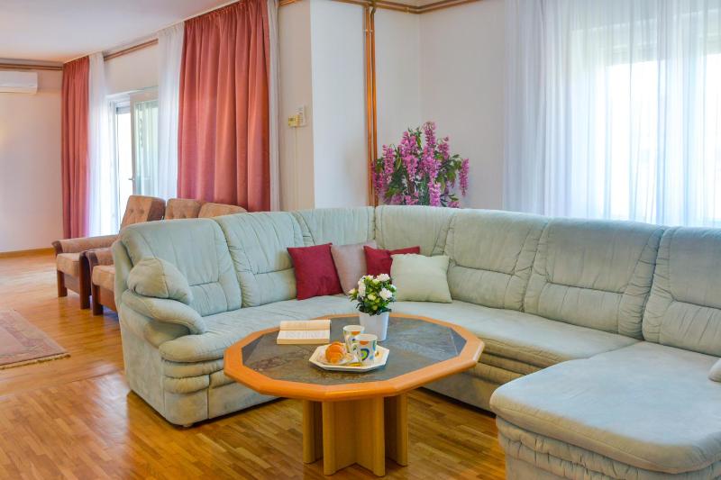 Holiday House Larma - image 18