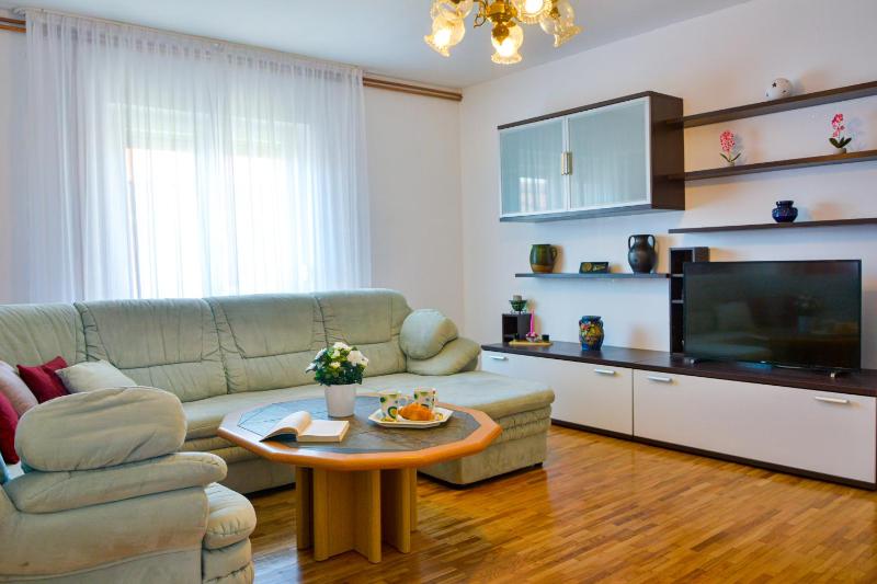 Holiday House Larma - image 30