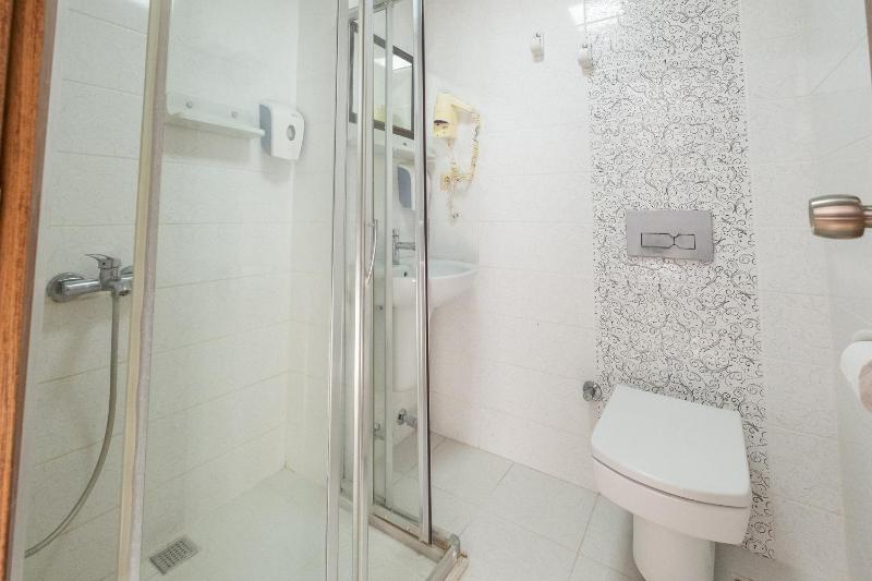 Double Room with Land View image 3