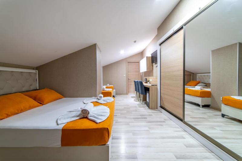 Mardy Suit Hotel - image 5