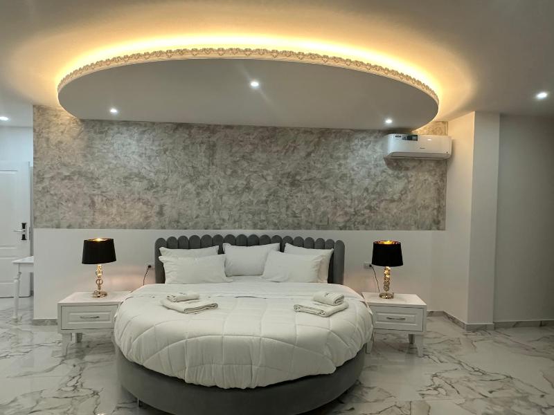 UJVARA HOTEL - image 15