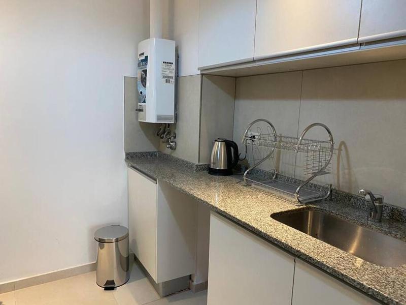 Departamento para 4 personas con cochera a metros del centro de la ciudad - image 15