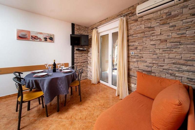Apartments for families with children Lopar - Rab - 20692 - image 26
