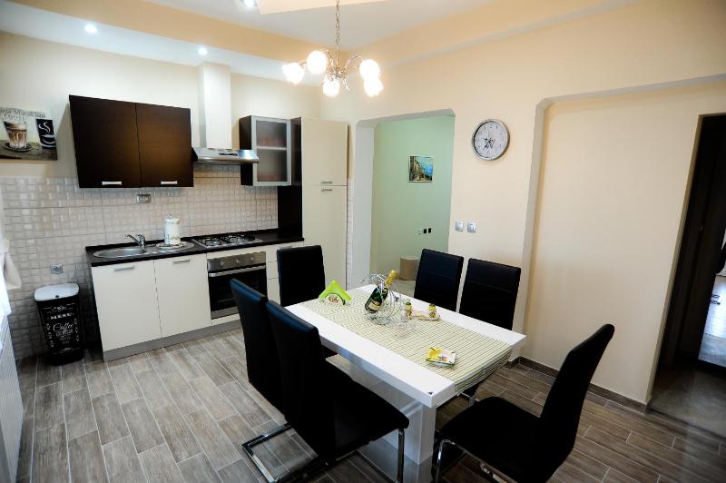 Apartment with Garden View image 3