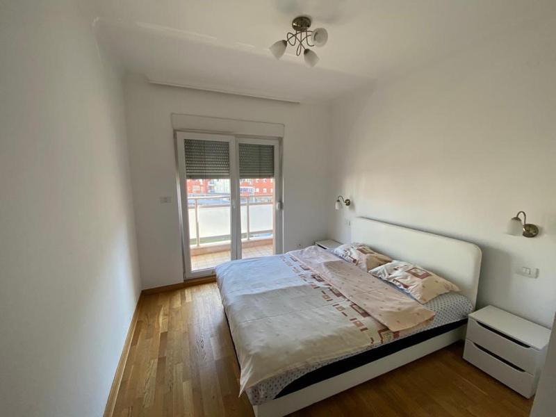Apartment image 3