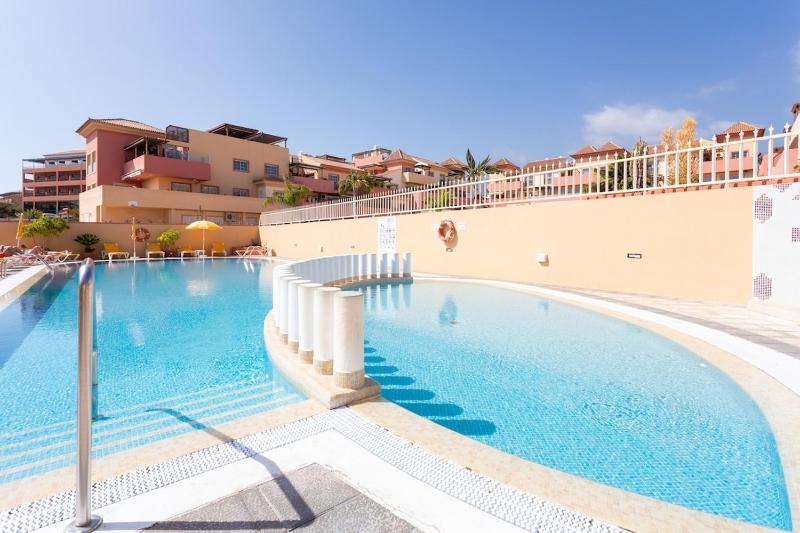 Eden Rentals Duke-Paradise Jacuzzi Terrace Retreat - image 16