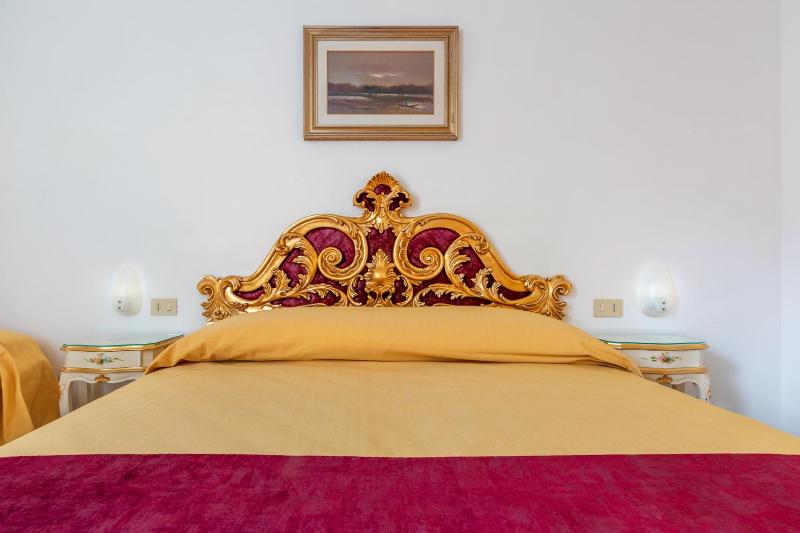 Classic Triple Room image 4