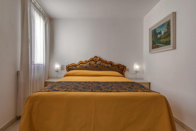 Standard Double Room image 1