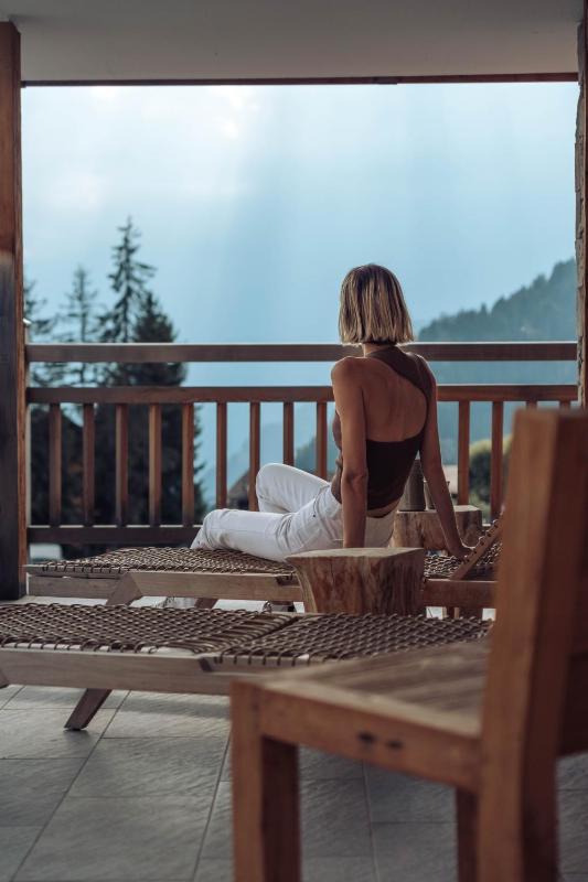 Grand Deluxe image 3