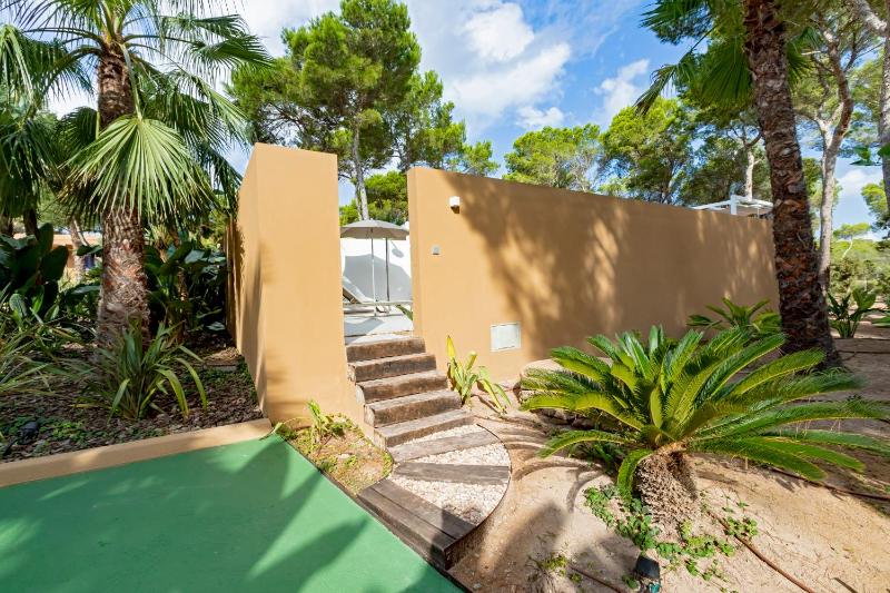 Two-Bedroom Villa image 3