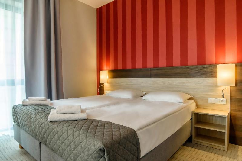 Double Room image 4