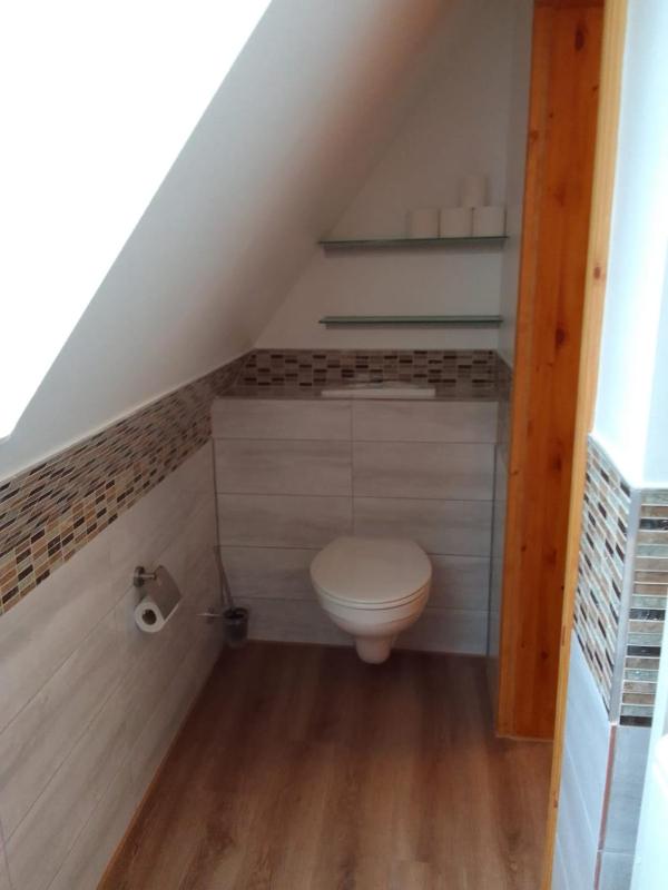 One-Bedroom Apartment image 4