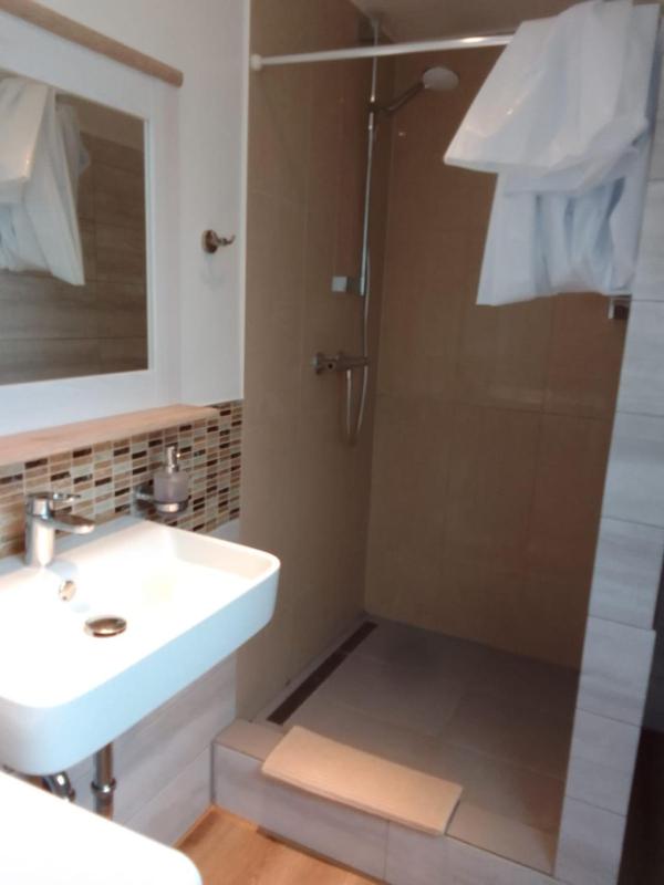 One-Bedroom Apartment image 2