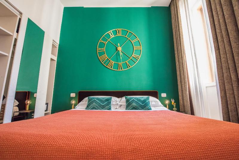 Deluxe Double Room image 3