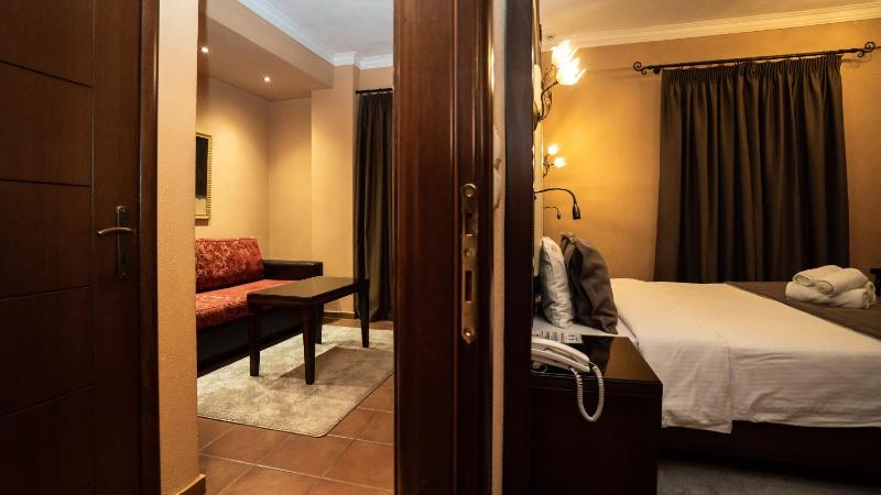 Junior Suite with Meteora forest and Mountain View image 1