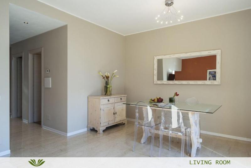 Double Room image 3