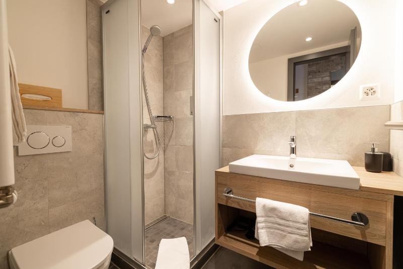 Medium Single Room image 4