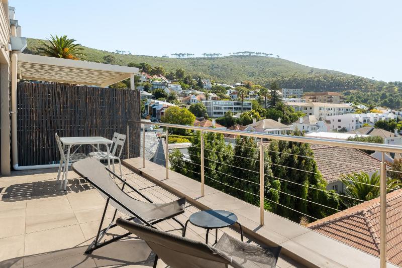 Burnside 302 - image 5