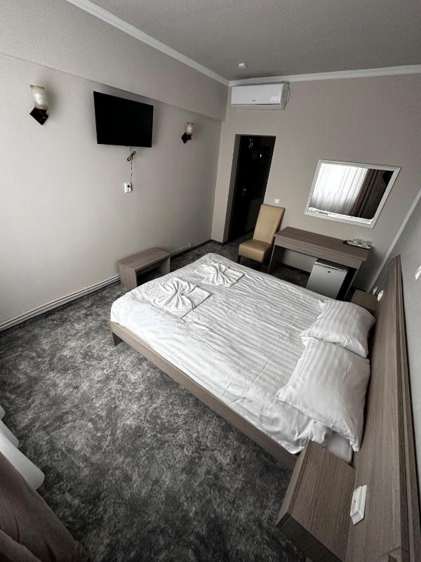 Superior Double Room image 2