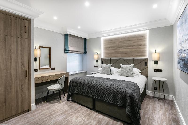 Standard Double Room (no view) image 3