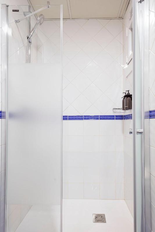 Double or Twin Room image 4