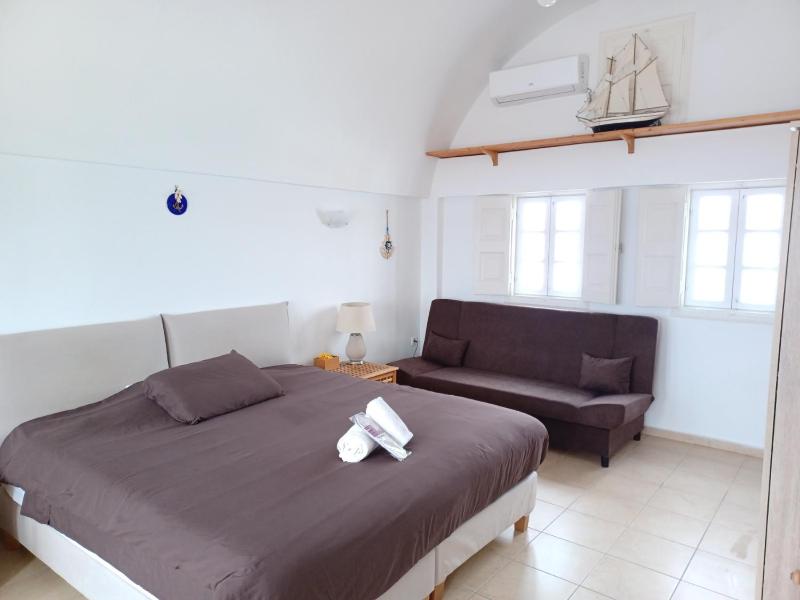 Top Oia - image 3