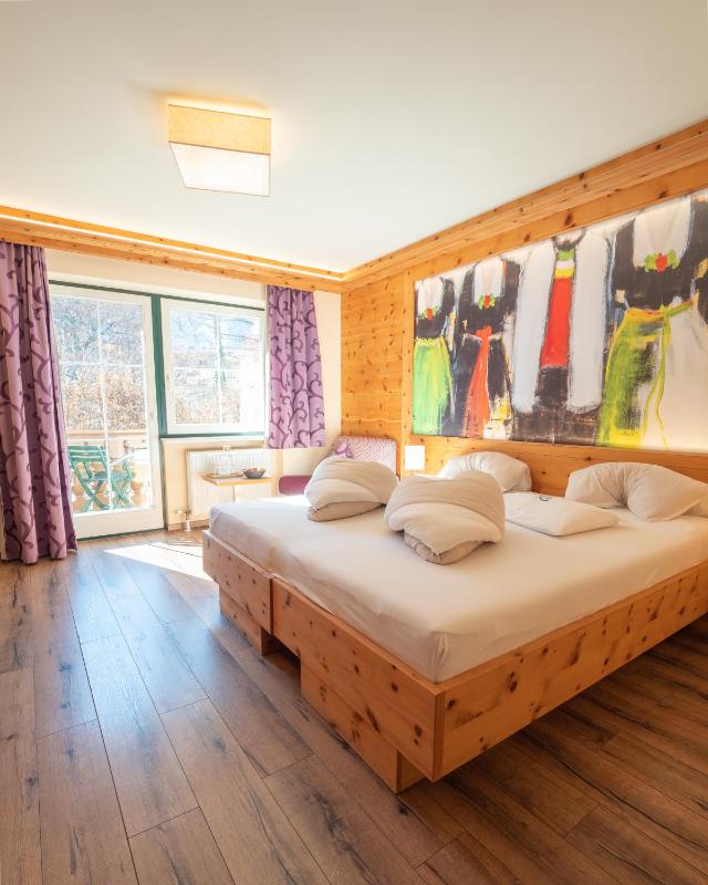 Deluxe Double Room image 1