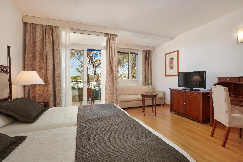 Economy Double Room image 3