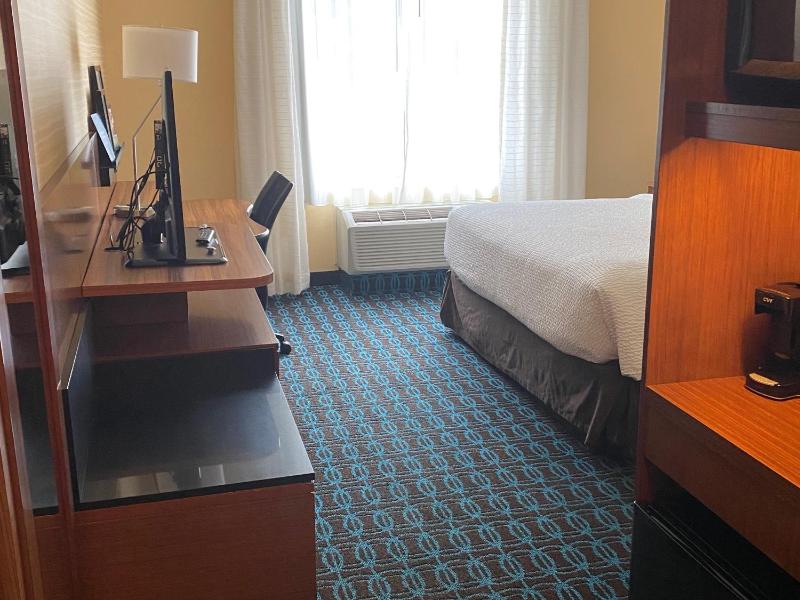 King Room image 3