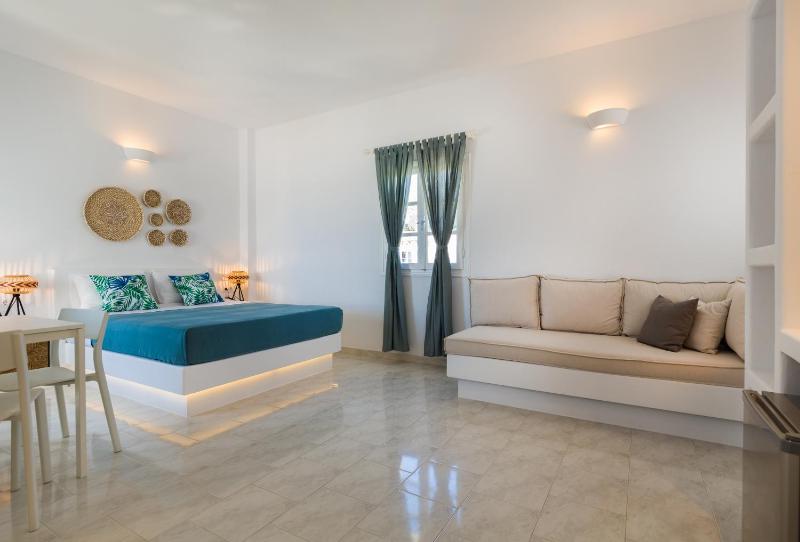 La Mer Seaside Apartments - image 40