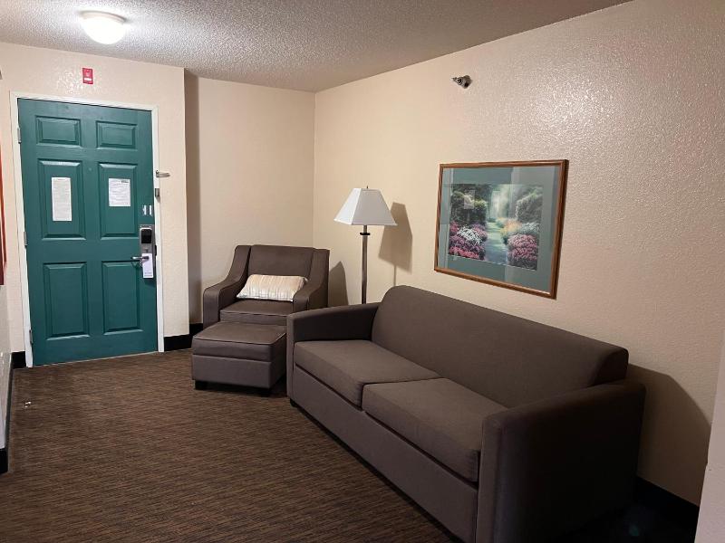 King Room with Spa Bath image 1