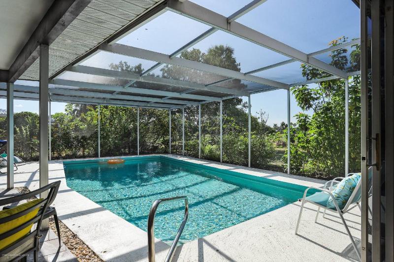 Brady B Pool Home - image 24