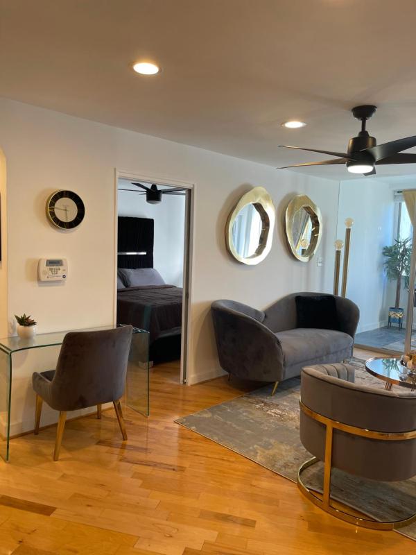 Cozy penthouse AtlantaGa - image 39