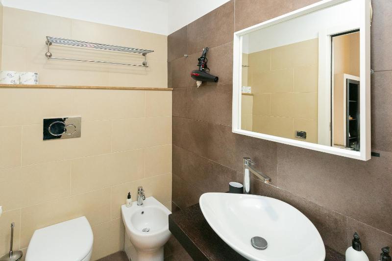 Apartment image 3