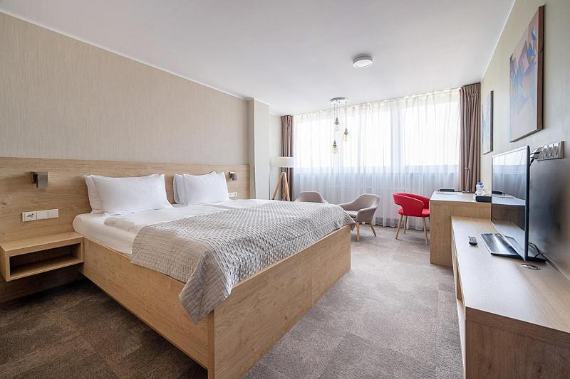 Executive Double or Twin Room image 1