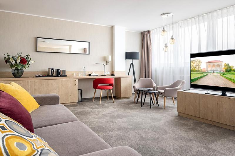Comfort Suite image 3